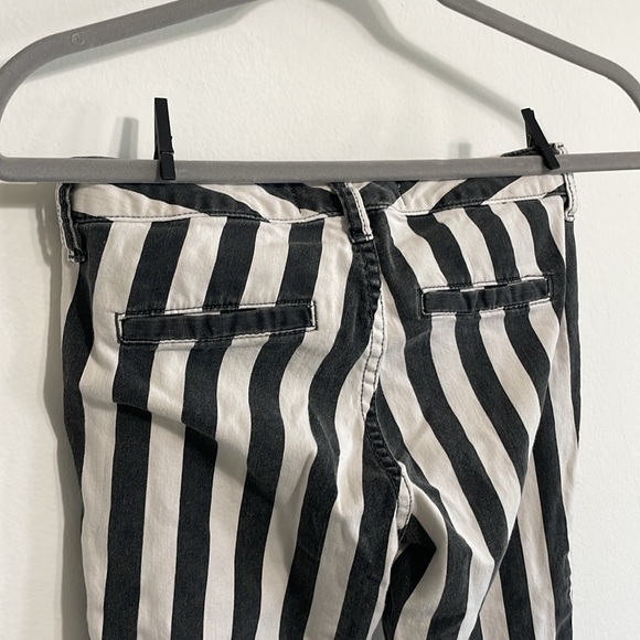 Striped Jeans - Foreign Exchange - Picture 4 of 5